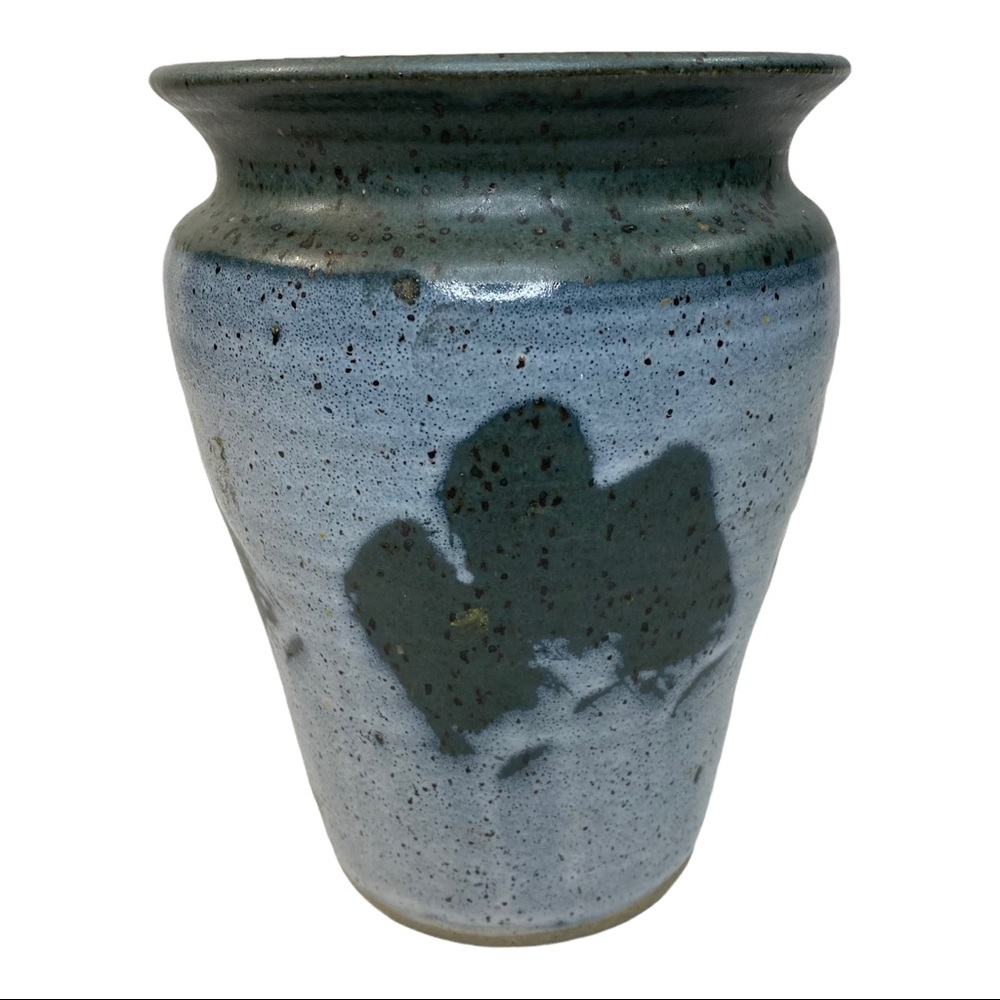 Old-Style 80’s Ceramic Decorative Vase 8” signed - Picture 3 of 11